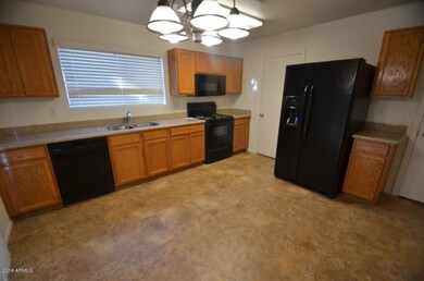 641 E Banelli Place unit II, Chandler, AZ 85286 - photo 4