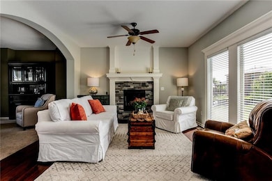 18415 W 193rd St, Spring Hill, KS 66083 - photo 5