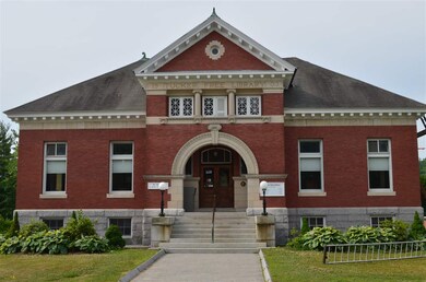 41 Cressey St, Henniker, NH 03242 - photo 4