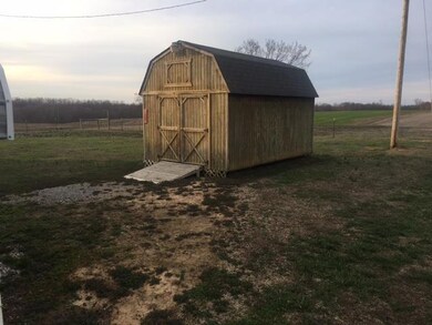 10x16 storage barn w/loft