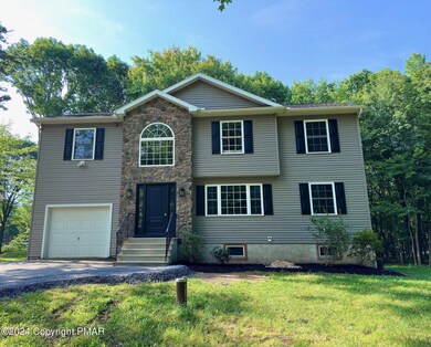 3128 Wintergreen Ln, Pocono Summit, PA 18346 - photo 2