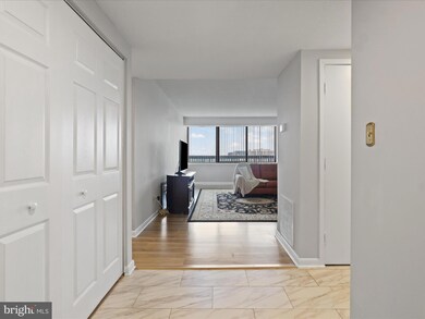 3709 S George Mason Dr unit 1106 E, Baileys Crossroads, VA 22041 - photo 6