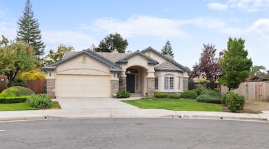 2302 E Rush Ave, Fresno, CA 93730 - photo 2