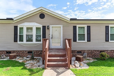 152 Rocks Edge Ln, Smithfield, NC 27577 - photo 4