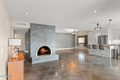 2077 E Alameda Dr, Tempe, AZ 85282 - photo 7