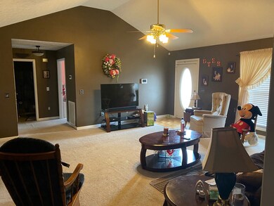 104 Warren Cir, Shelbyville, TN 37160 - photo 5