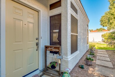 1538 E Beacon Dr, Gilbert, AZ 85234 - photo 4