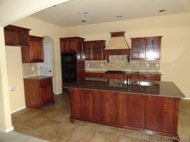 1000 S 75th St, Broken Arrow, OK 74014 - photo 3