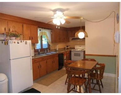 000 Jacquelyn Rd, Weymouth, MA 02188 - photo 6