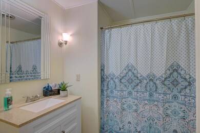 2100 Cloverlawn Dr, Grants Pass, OR 97527 - photo 7