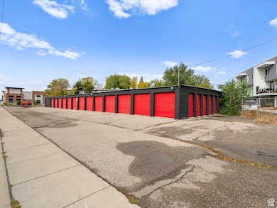 260 W Antelope Dr S, Clearfield, UT 84015 - photo 7