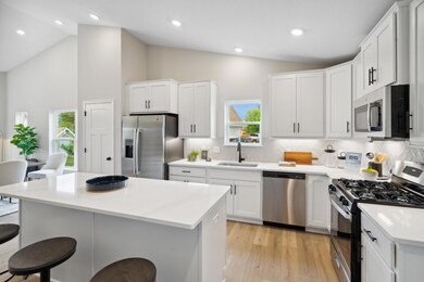 15509 Goodview Trail N, Hugo, MN 55038 - photo 4