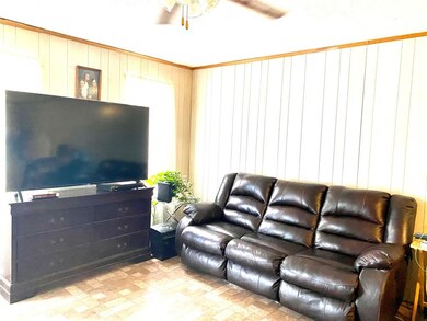 1009 Murphy St, Gainesville, TX 76240 - photo 4