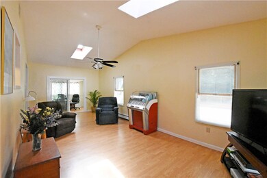 49 Estrell Dr, Riverside, RI 02915 - photo 7