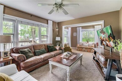 6018 Larsen Ln, Shawnee, KS 66203 - photo 5