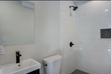 15 Bartlett Place unit 3, Boston, MA 02113 - photo 5
