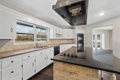 1406 W Parkwood Ave, Friendswood, TX 77546 - photo 6