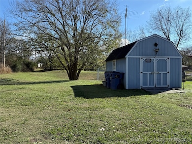 104 S Denver St, Allen, OK 74825 - photo 4