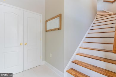 13921 Gullane Dr, Woodbridge, VA 22191 - photo 4