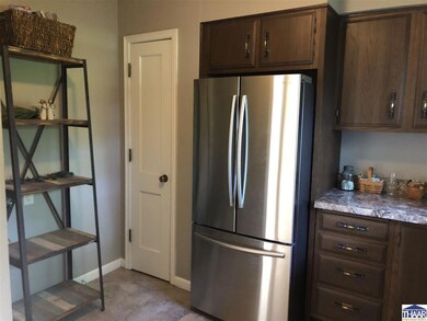 2616 Mariposa Dr, Terre Haute, IN 47803 - photo 3