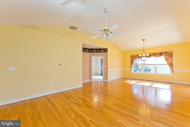 305 Lynn Dr, Stephens City, VA 22655 - photo 6