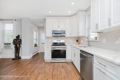 22 Murray St, Staten Island, NY 10309 - photo 5