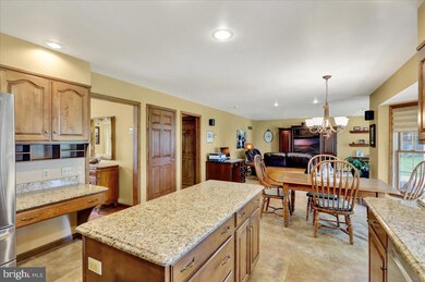 2105 Bressler Dr, Reading, PA 19610 - photo 6