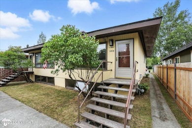 933 W 20th Ave unit B, Anchorage, AK 99503 - photo 3