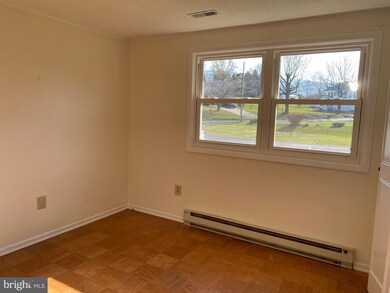 102 Cooper St, Edinburg, VA 22824 - photo 3