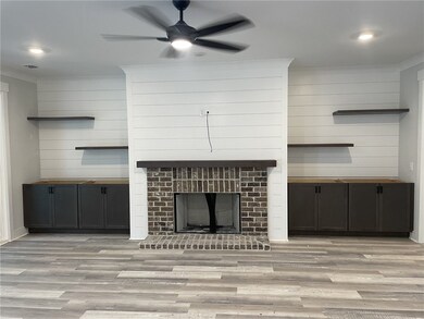 greatroom fireplace & built-ins