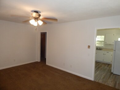 202 Bulwinkle Dr unit B, Walhalla, SC 29691 - photo 3