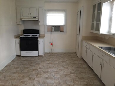 540 Charles St, New Iberia, LA 70560 - photo 5