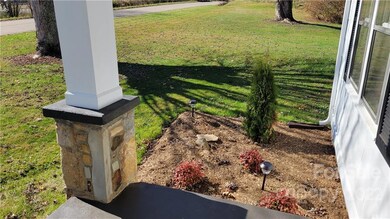 128 Walking Rd, Burnsville, NC 28714 - photo 3