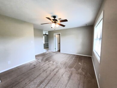 129 Sarah Dr, Byron, GA 31008 - photo 4