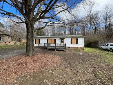 5968 Boulder Dr, High Point, NC 27263 - photo 2