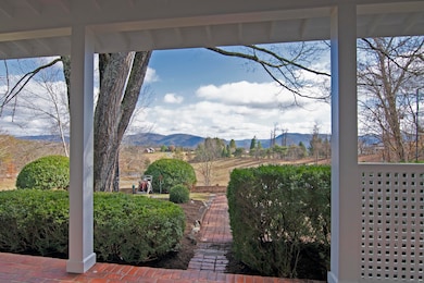 129 Deerfield Rd, Caldwell, WV 24925 - photo 2