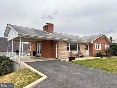 1415 Beacon St, Keyser, WV 26726 - photo 3