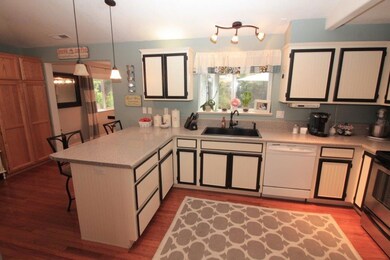 1347 Westview Dr, Grants Pass, OR 97527 - photo 7