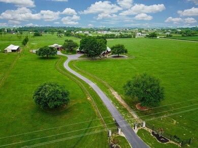 20605 Kickapoo Rd, Waller, TX 77484 - photo 4