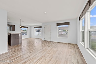 2802 S 5th Ave unit 17021