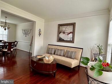 8014 Pink Azalea Ct, Windsor Mill, MD 21244 - photo 4