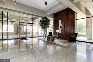 Tiber Island unit W-105, Washington, DC 20024 - photo 2