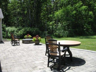 906 N King St, Northampton, MA 01060 - photo 3