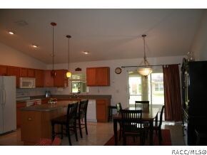 1389 N Burden Pt