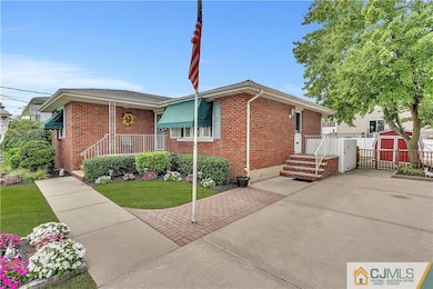 427 Hamilton Ave, Perth Amboy, NJ 08861 - photo 4