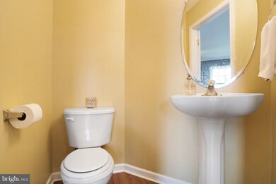 501 Hupps Hill Ct, Strasburg, VA 22657 - photo 6