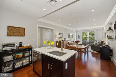 910 Powhatan St unit 201S, Alexandria, VA 22314 - photo 2