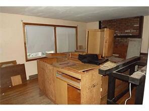 636 4th Ave, Woonsocket, RI 02895 - photo 4