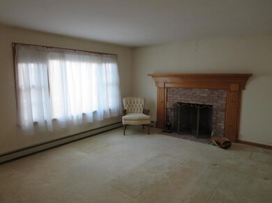811 W Yarmouth Rd, Yarmouth Port, MA 02675 - photo 5