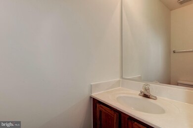 2432 Mountain Mill Place, Herndon, VA 20171 - photo 6